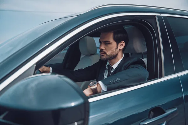 Just Keep Moving Handsome Young Man Full Suit Looking Straight — Stock Photo, Image