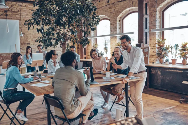 Group Young Modern People Smart Casual Wear Communicating Using Modern — Stock Photo, Image