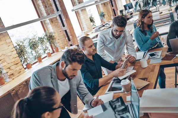 Group Business Coworkers Communicating Working Office — Stock Photo, Image