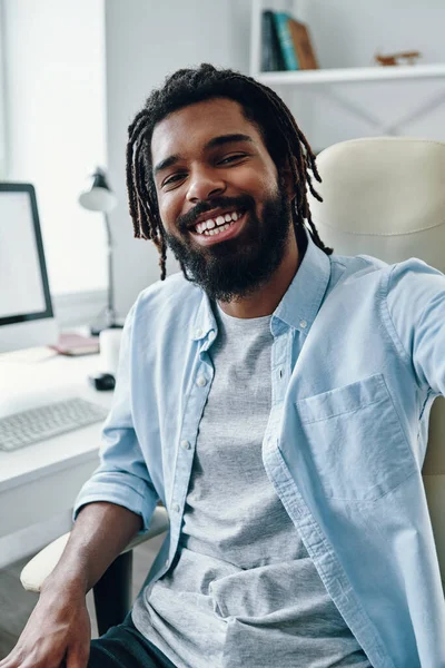 Charming Young African Man Smiling Looking Camera While Taking Selfie — Stock Photo, Image