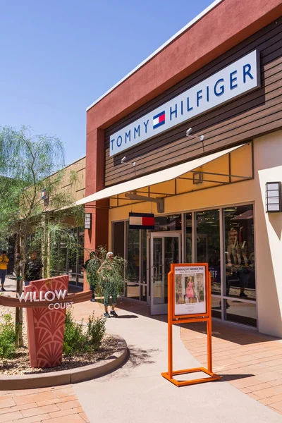 Phoenix Usa Maj 2013 Tommy Hilfiger Butik Phoenix Premium Outlets — Stockfoto