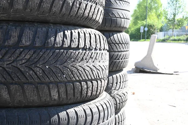 Eski lastik yığını arka planı