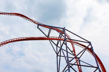 Lunaparkta Roller Coaster Yapısı