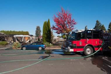 Kundakçılık silahlı olay Springfield Oregon 27 Ekim