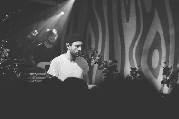 Novo Amor Performance à Doug Fir Portland Oregon — Photo