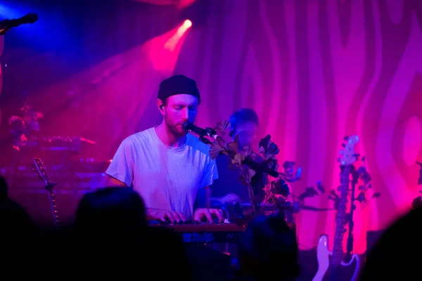 Novo Amor Performance à Doug Fir Portland Oregon — Photo