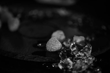 Taze yumurta köpüklü ahududu ve limon kokteyli