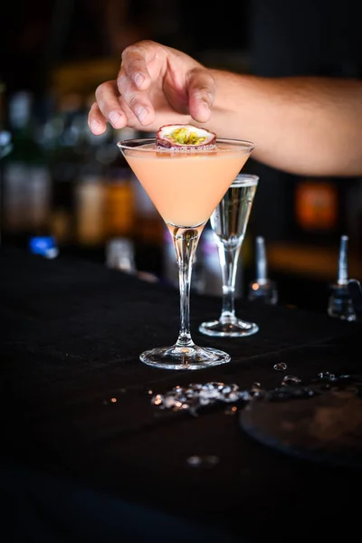 Passionsfrukt Prosseco Cocktail — Stockfoto