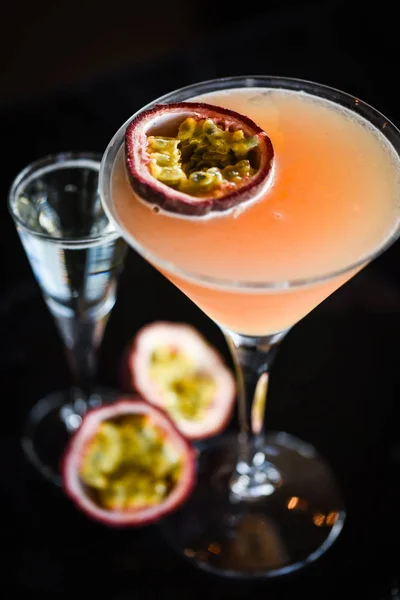 Passion Fruit Prosseco Cocktail — ストック写真