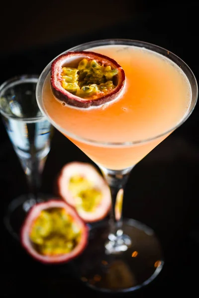 Passion Fruit Prosseco Cocktail — ストック写真