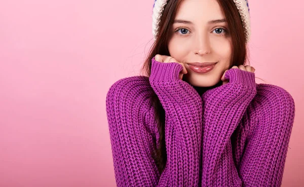 Elegant Lovely Charming Young Girl Long Haired Brunette Knitted Sweater — Stock Photo, Image