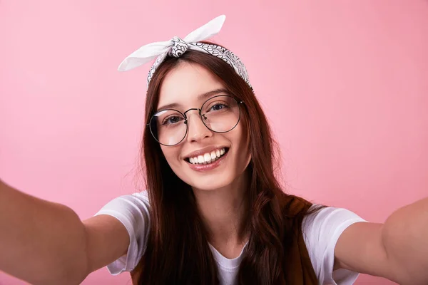 Joyful Cute Long Haired Brunette Hipster Student Bandana Glasses Vest — Stock Photo, Image