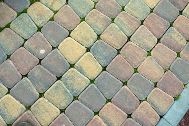 Dekoratif taş zemin kaplaması.