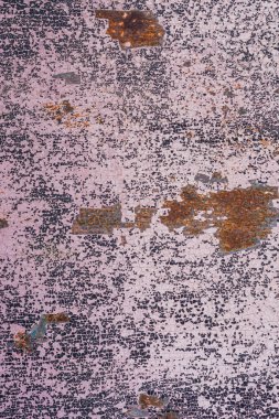 Yüzeyinde aşınma olan paslı demir dokusu.