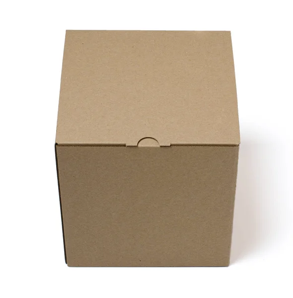 Kartonová krabička izolované na bílém pozadí — Stock fotografie