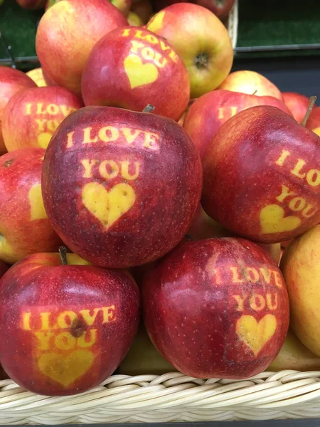apples with inscriptions \