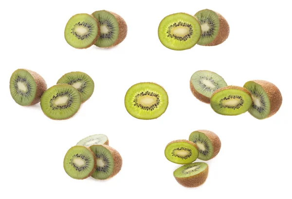 Fructe Kiwi izolate pe alb — Fotografie, imagine de stoc