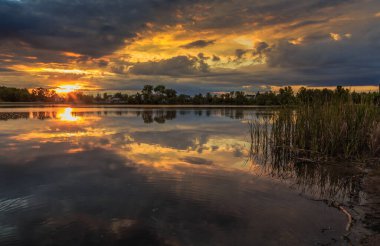 Ukrayna 'da günbatımı. Kiev bölgesi. 31 yaşında. - 05. 2020