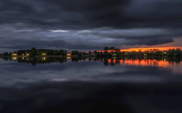 Ukrayna 'da günbatımı. Kiev bölgesi. 31 yaşında. - 05. 2020