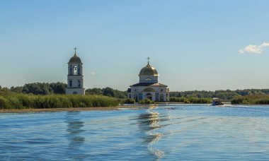 Su basmış kilise. Şekil değiştirme kilisesi. Kiev bölgesi. Ukrayna. 08 / 16 / 2020
