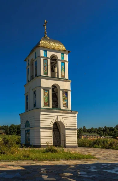 Su basmış kilise. Şekil değiştirme kilisesi. Kiev bölgesi. Ukrayna. 08 / 16 / 2020
