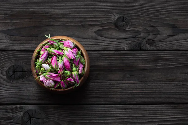 Rosehip Flowers Wooden Table Fresh Wild Rose Buds Wooden Cup — Stock Photo, Image