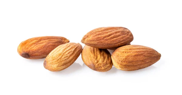 Kacang almond diisolasi pada latar belakang putih — Stok Foto