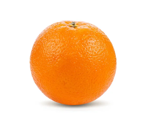 白い背景に孤立したオレンジ色の柑橘類の熟した半分フィールドの完全な深さ — ストック写真