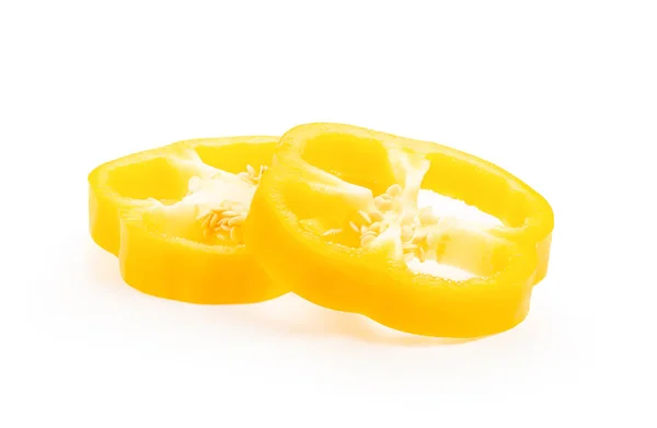 Pedaços Pimentos Amarelos Fatiados Isolados Sobre Fundo Branco — Fotografia de Stock