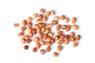 Beyaz arka planda yer fıstığı. en üstteki görünüm