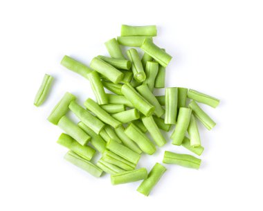 Uzun fasulye ya da bezelye, beyaz arka planda izole. en üstteki görünüm