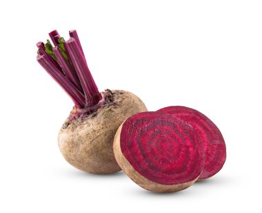 Beyaz arkaplanda yaprakları izole pancar kökü