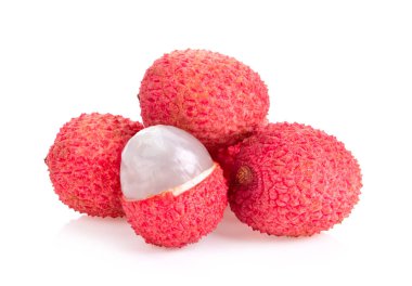 Lychee beyaz arka planda izole edilmiş. tam alan derinliği
