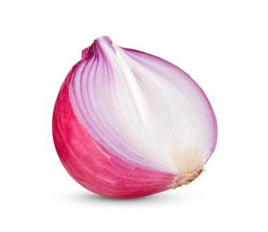 Beyaz arkaplanda yarım kırmızı soğan izole