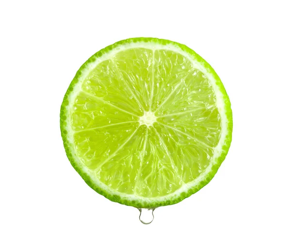 Saftige Scheibe Limette Mit Wassertropfen Auf Weißem Hintergrund — Stockfoto