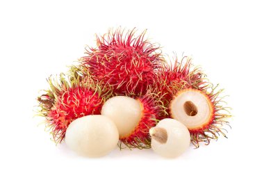 Rambutan tatlı lezzetli meyve beyaz arka planda izole