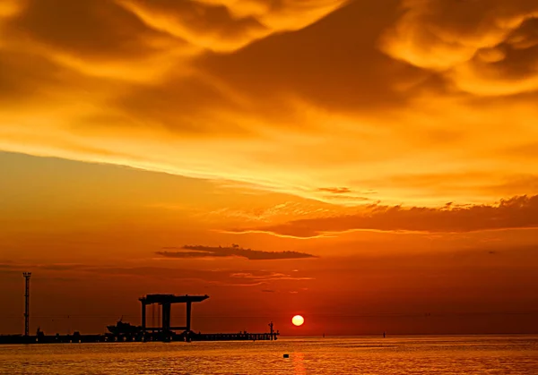      Karadeniz 'de inanılmaz bir gün batımı