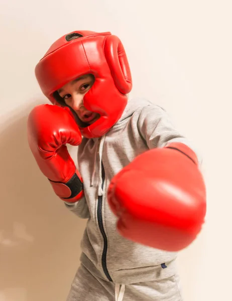 Sanna Little Fighter Boxare Slår Sport Foto — Stockfoto