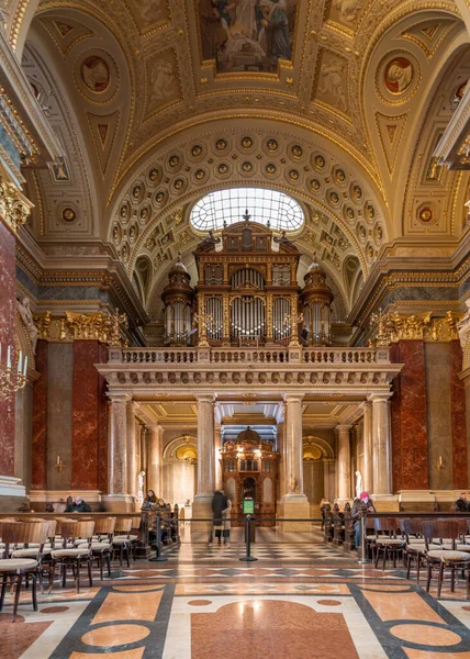 Budapest Hongrie Févr 2020 Façade Tuyaux Orgue Avec Plafond Fresque — Photo