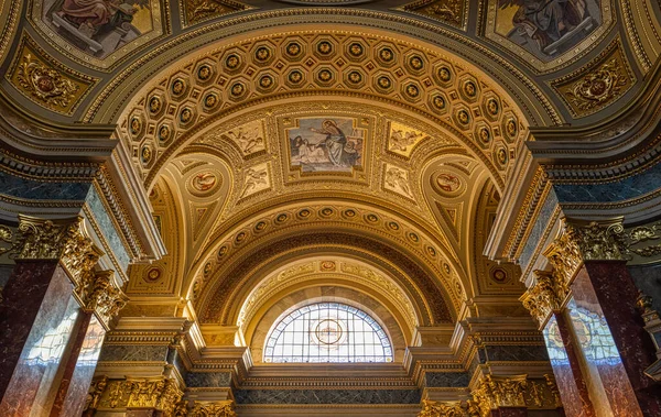 Budapest Hungary Feb 2020 Ceiling View Coat Arms Window Stephens — 스톡 사진