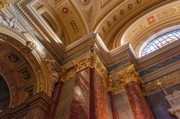 Budapest Hungary Feb 2020 Luxary Golded Ornamentation Column Stephens Basilica — 스톡 사진