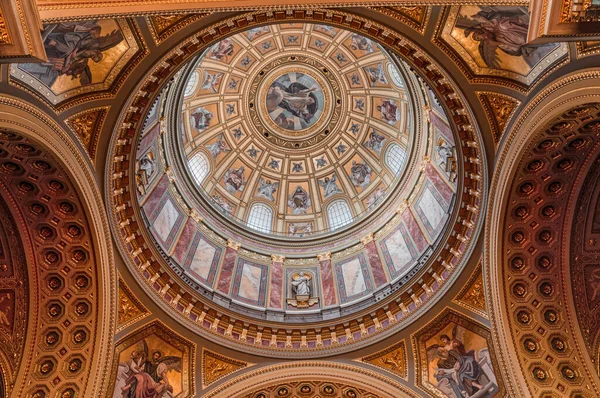 Budapest Hungary Feb 2020 Upward View Golded Golden Dome Cupola — 스톡 사진