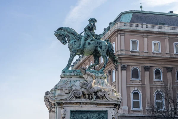 Budapest Ungheria Feb 2020 Modello Bronzo Della Chiesa Mattia Piazza — Foto Stock