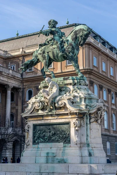 Budapest Ungheria Feb 2020 Modello Bronzo Della Chiesa Mattia Piazza — Foto Stock