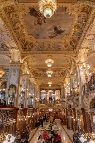 Budapest Ungern Feb 2020 Lyxig Gyllene Sal New York Café — Stockfoto