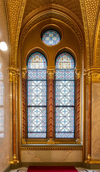 Budapest Hungría Febrero 2020 Techo Costillas Doradas Edificio Del Parlamento — Foto de Stock