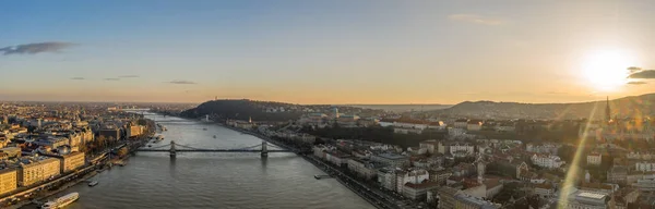 Panoramautsikt Donau River Buda Castle Buda Hill Budapest Solnedgang Vinteren – stockfoto