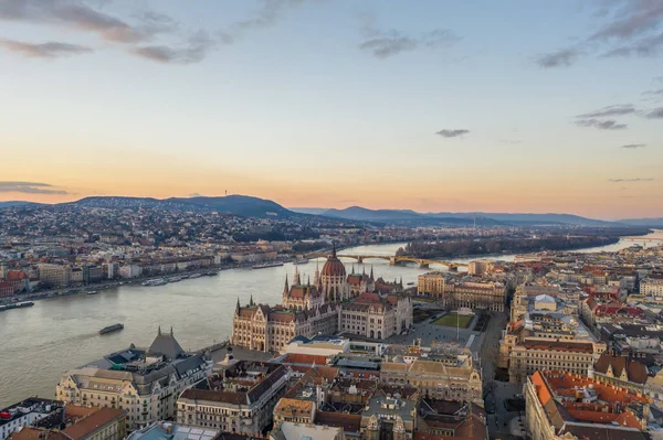 Droneskudd Fra Lufta Ungarns Parlament Kossuth Square Ved Donau River – stockfoto