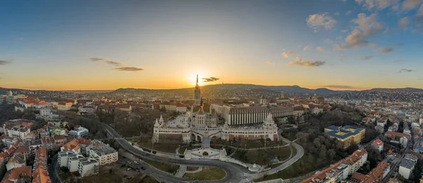 Flygfoto Matthias Church Fisherman Bastion Buda Hill Budapest Solnedgång Vintern — Stockfoto