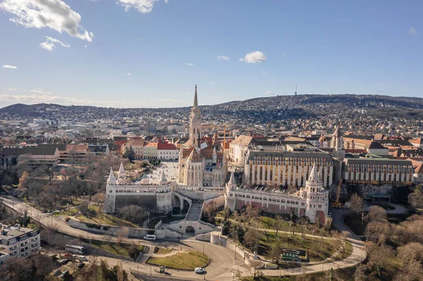 Flygdrönare Närbild Matthias Kyrka Fisherman Bastion Budapest Vintertid — Stockfoto